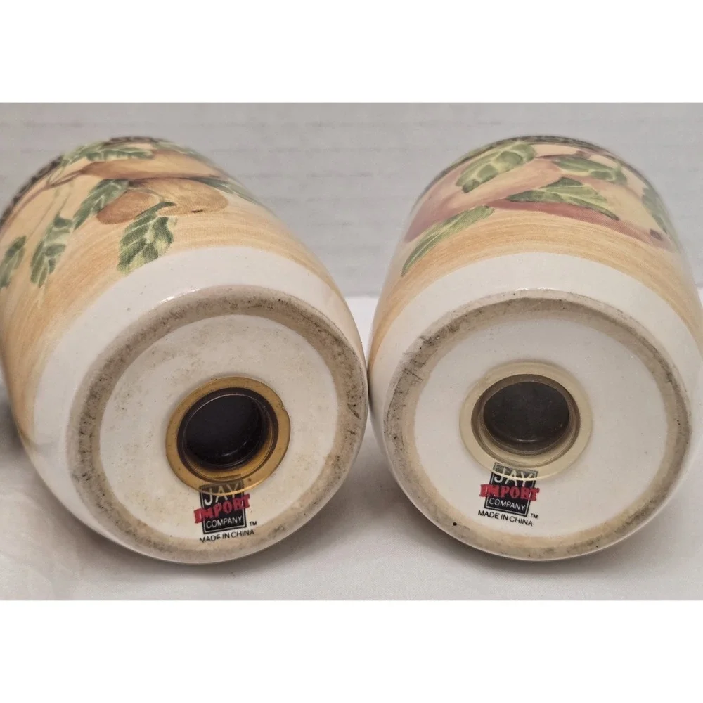 Vtg Jay Imports Ceramic Napkin Holder Salt Pepper Shaker Fruit‎ Pattern Set of 3